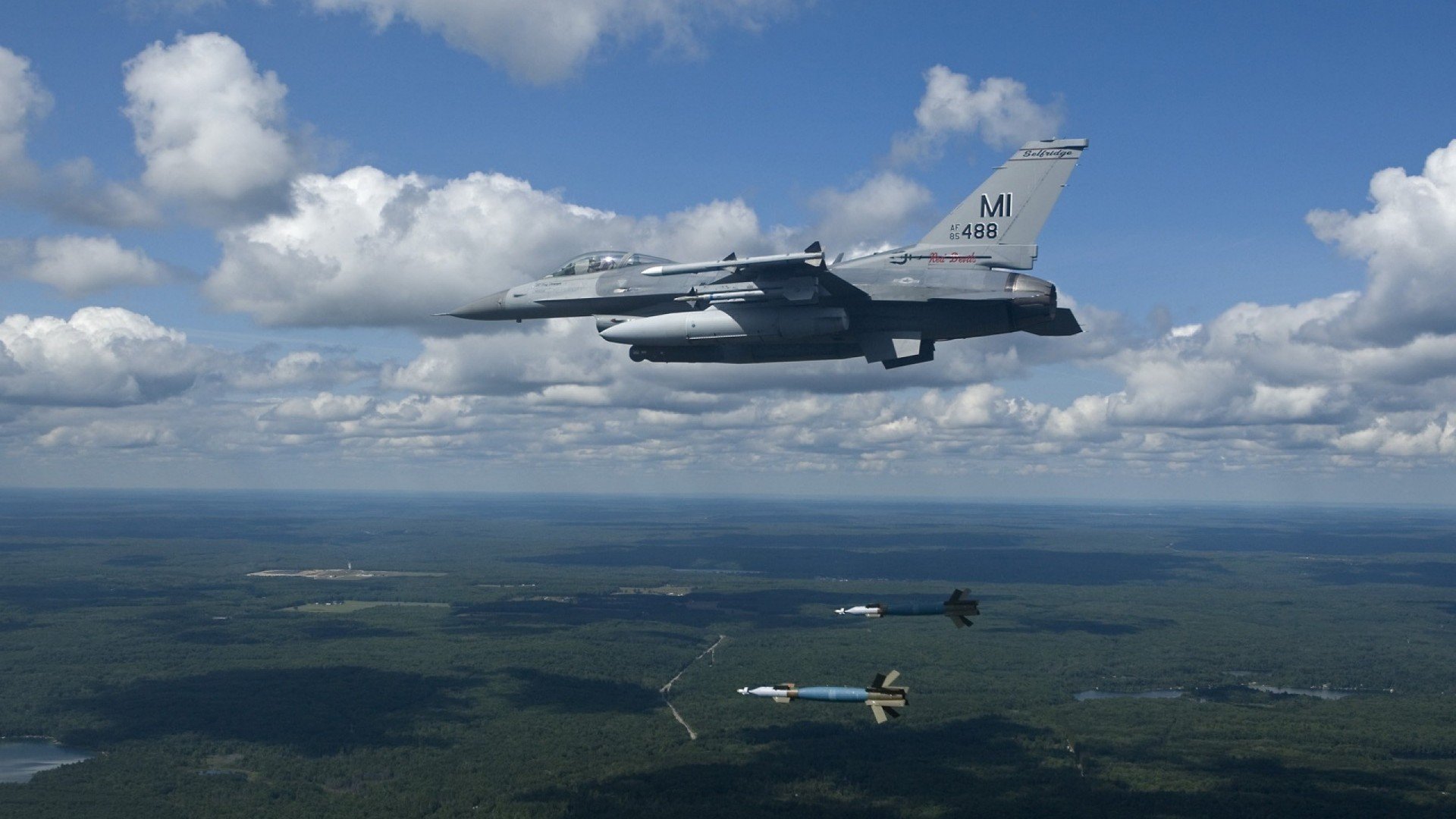 中国篮球与国际交流合作日益频繁，增强国家影响力，新华社_中国篮球与中国足球