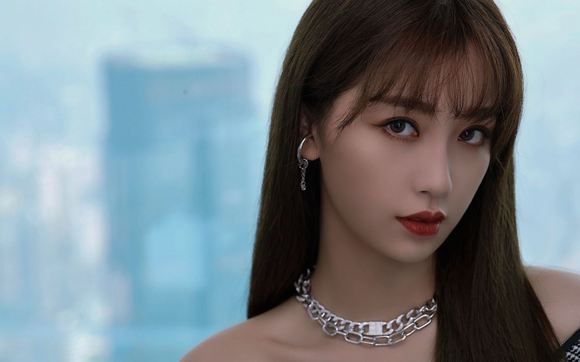 交易市场热度升温,球队争夺补强阵容,球赛阵容