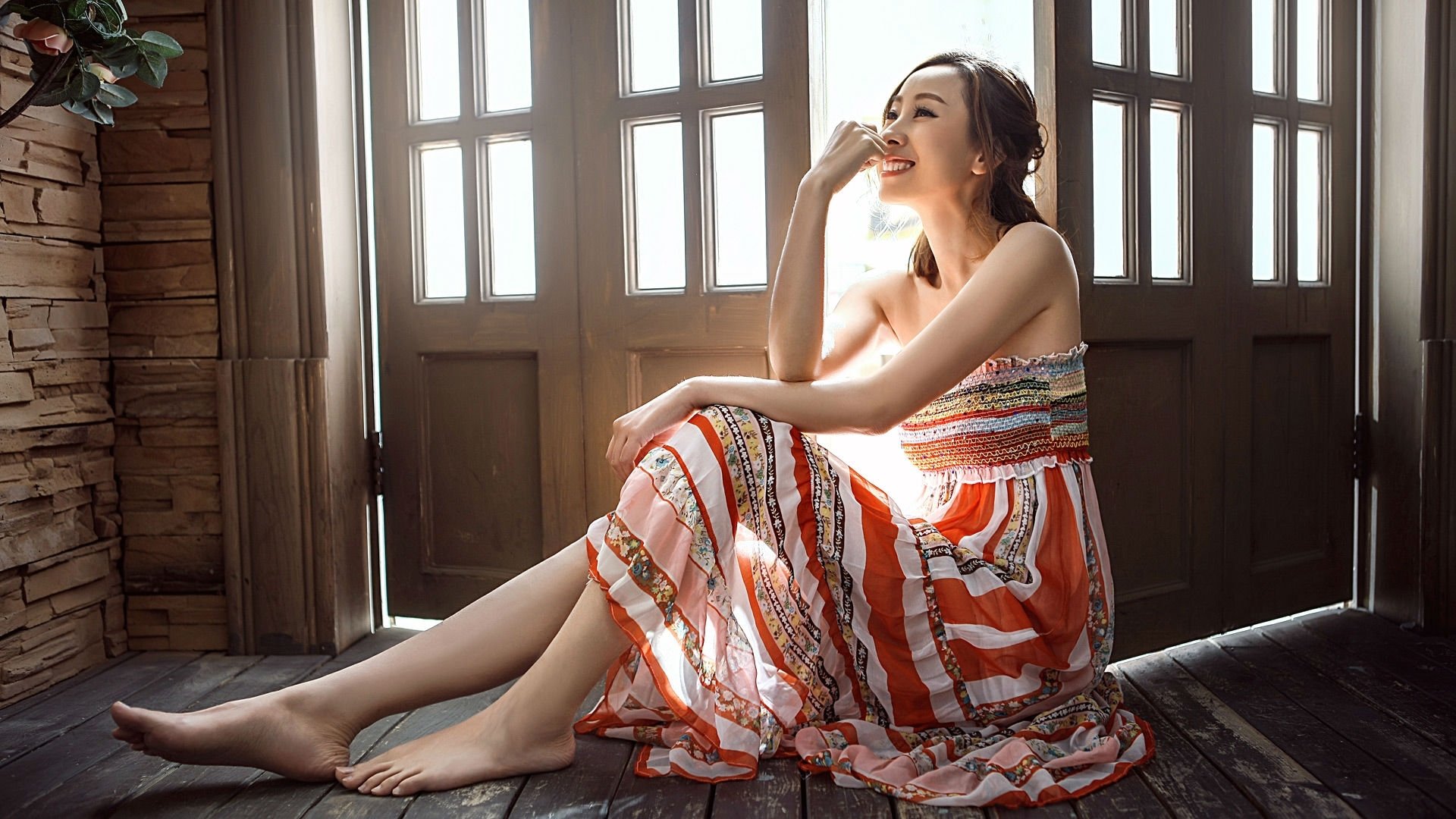 大型悬崖落水跳水赛，惊险刺激挑战极限，悬崖上跳水会死吗